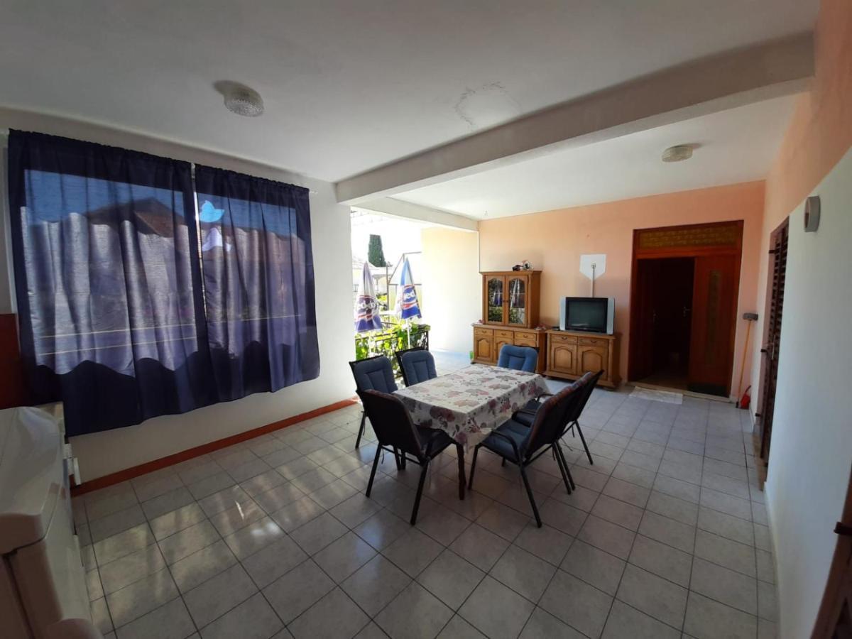Vistica Apartment'S Podaca Eksteriør billede